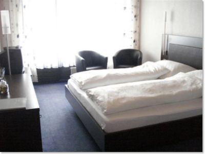 Hotel Restaurant Zur Alten Gasse เบลวัลด์ ภายนอก รูปภาพ